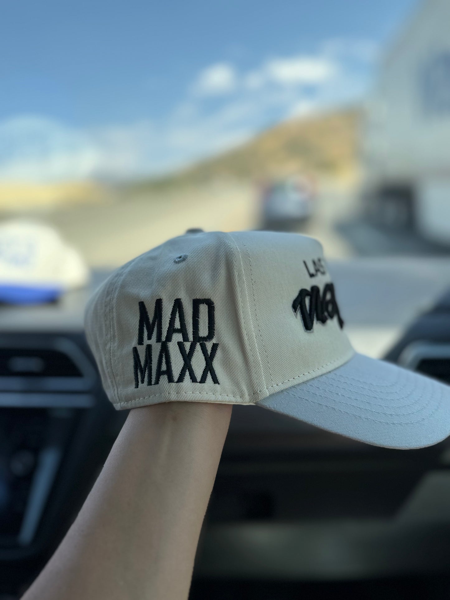 🧢 Custom Embroidered Hats