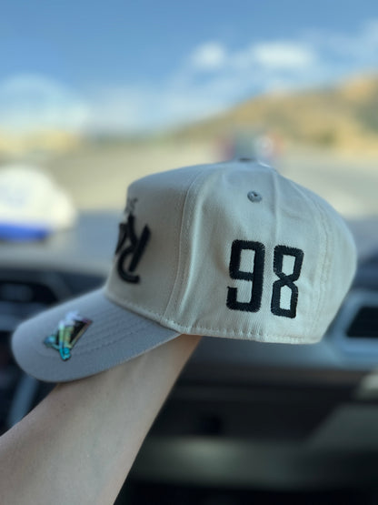 🧢 Custom Embroidered Hats